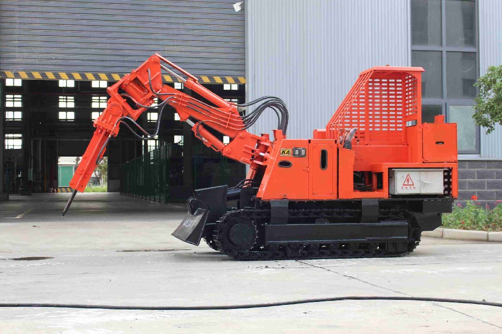 扒渣機(jī)助力地下工程——永力通的解決方案
