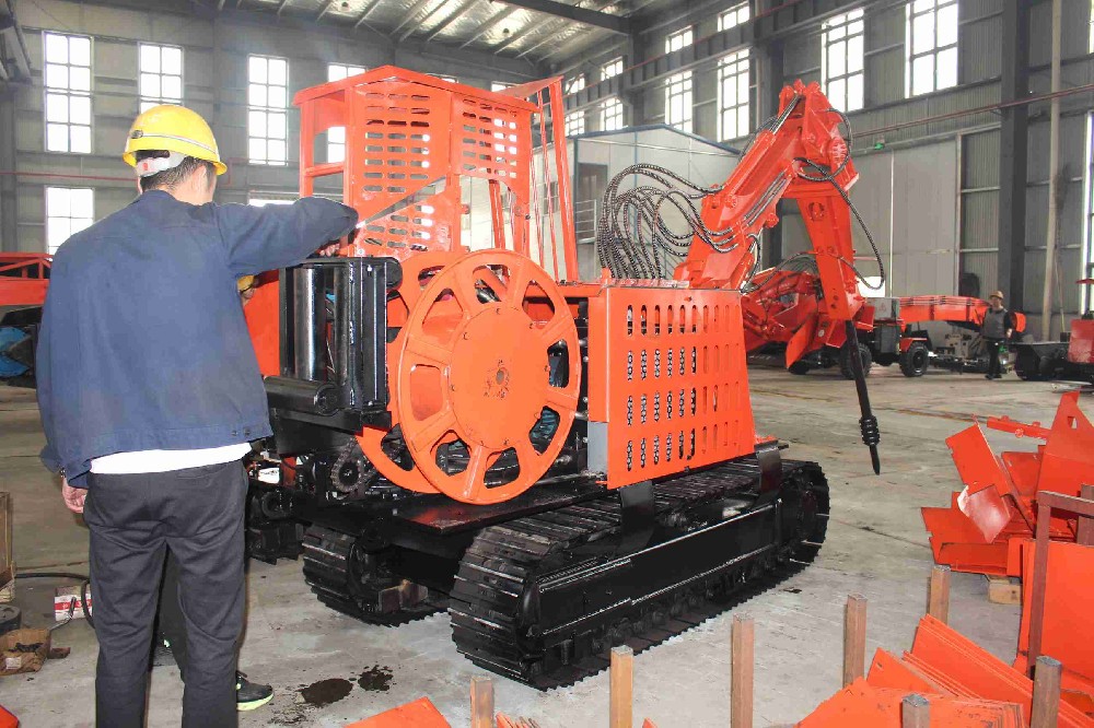 陜西小型扒渣機(jī)廠家直銷(xiāo)，價(jià)格比經(jīng)銷(xiāo)商低多少？
