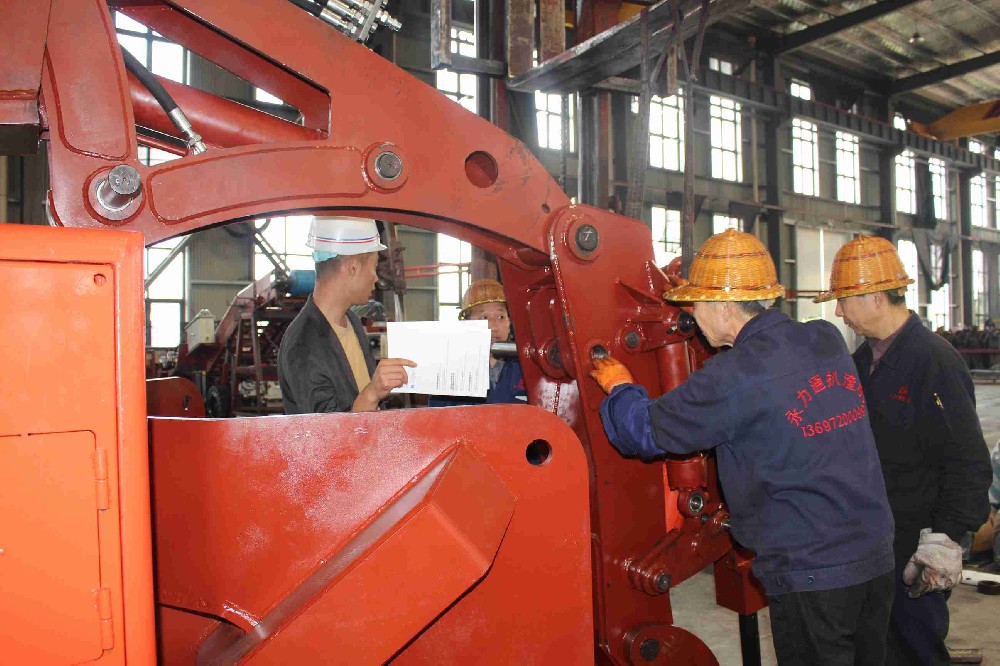 用戶實測：廣安2萬元小扒渣機(jī)使用半年后怎么樣？
