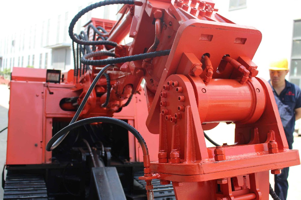 清遠 80 履帶扒渣機排名，從產(chǎn)品性能看實力品牌
