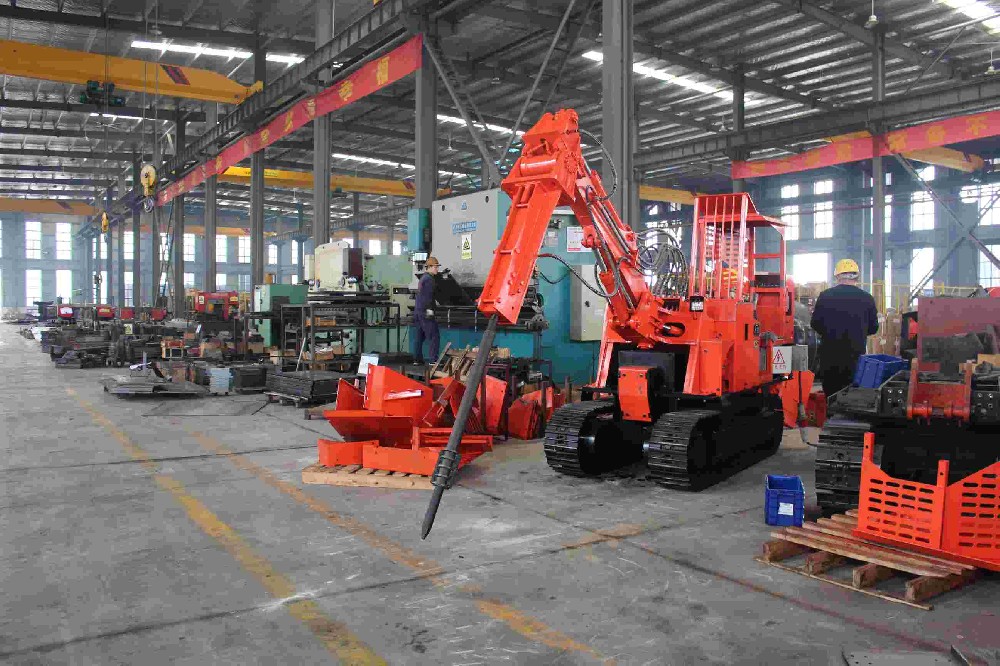 內江新扒渣機行走沒力?可能是磨合期問題